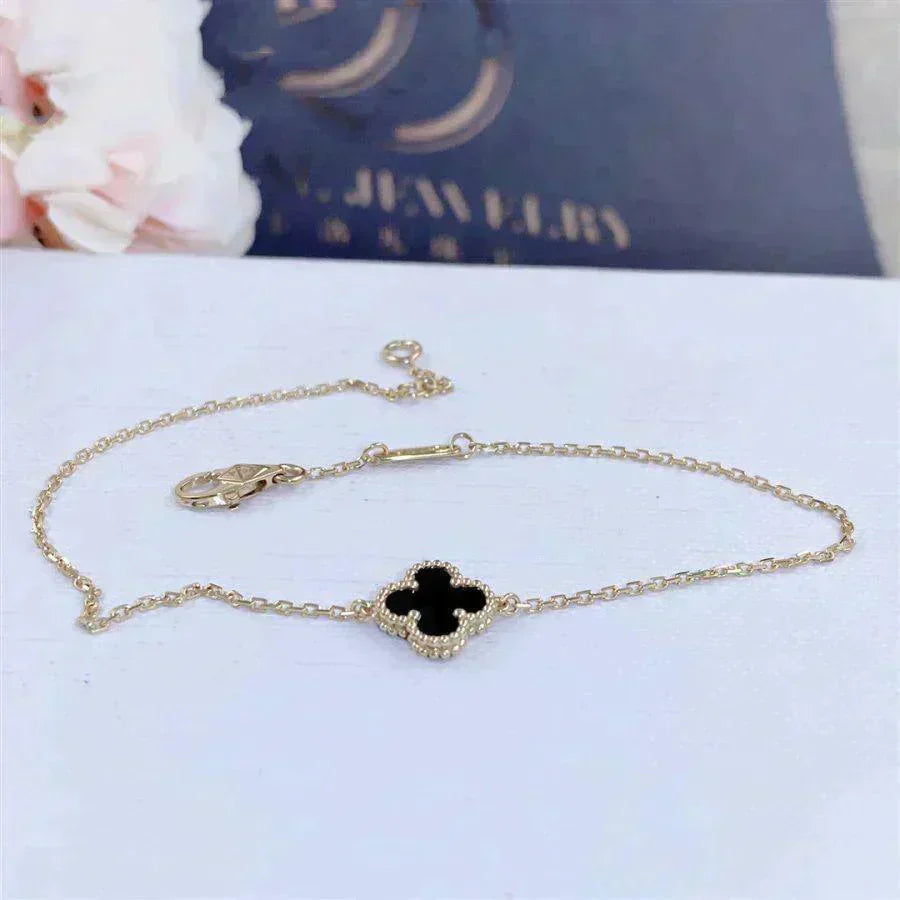 [Corallya™]CLOVER ONYX SINGLE FLOWER BRACELET